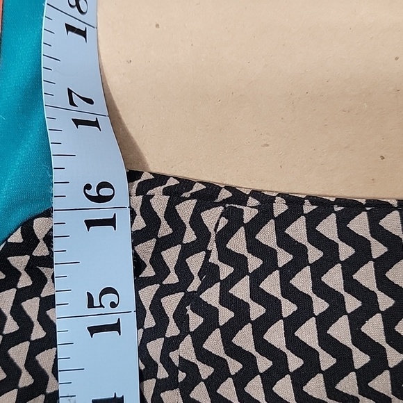Etcetera, Size 2 Geometric / Art Deco Design 3/4 Sleeve Dress, Front Zipper, EUC - Picture 8 of 10